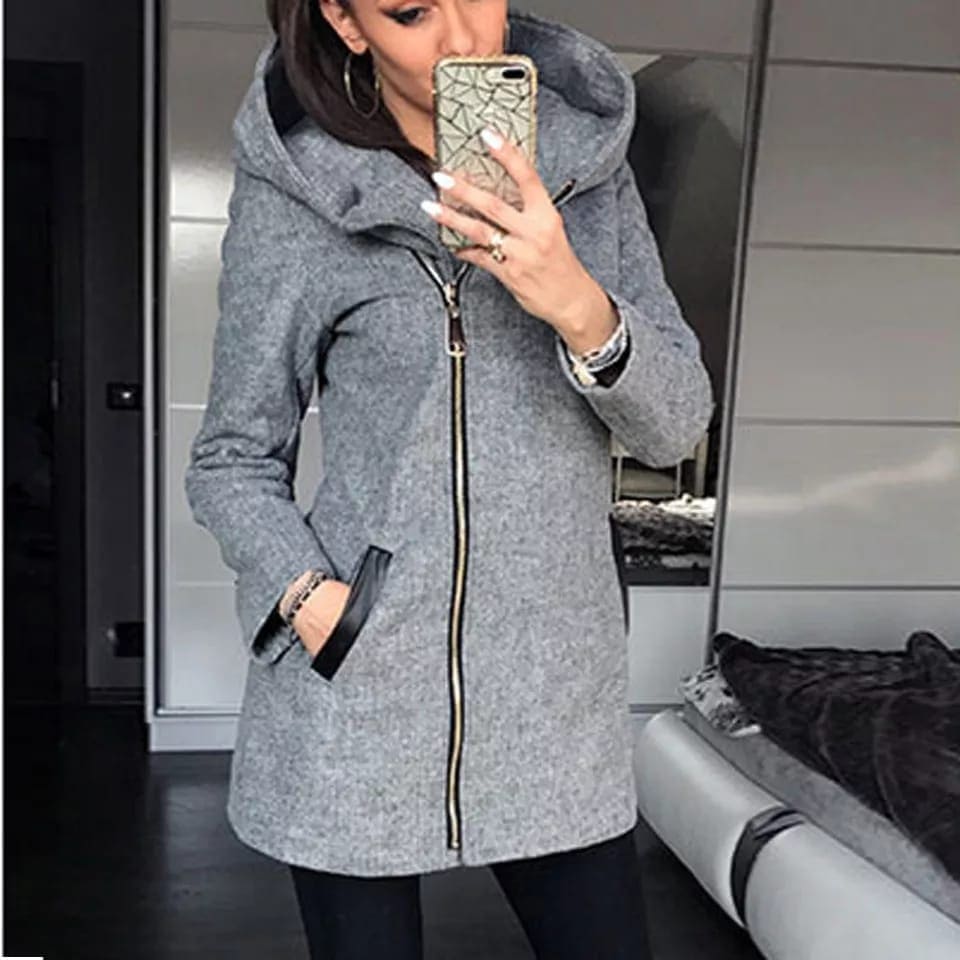 Women's Zip-Up Hoodie With Leather Patch Pocket, Women's Full-Zip Fleece Lined Hoodie, Fabric Two Fleece Best For Winters Women's Zip-Up Hoodie With Leather Patch Pocket, Women's Full-Zip Fleece Lined Hoodie, Fabric Two Fleece Best For Winters